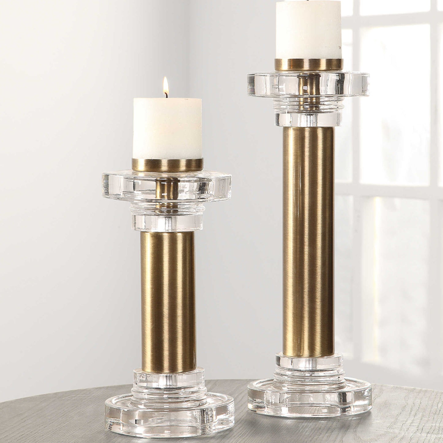 UT - LESLIE CANDLE HOLDER S/2