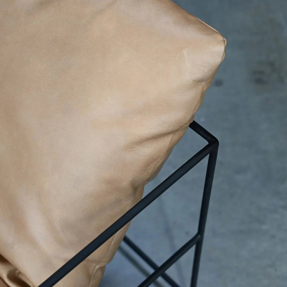 MB - ERICSSON LOUNGE CHAIR