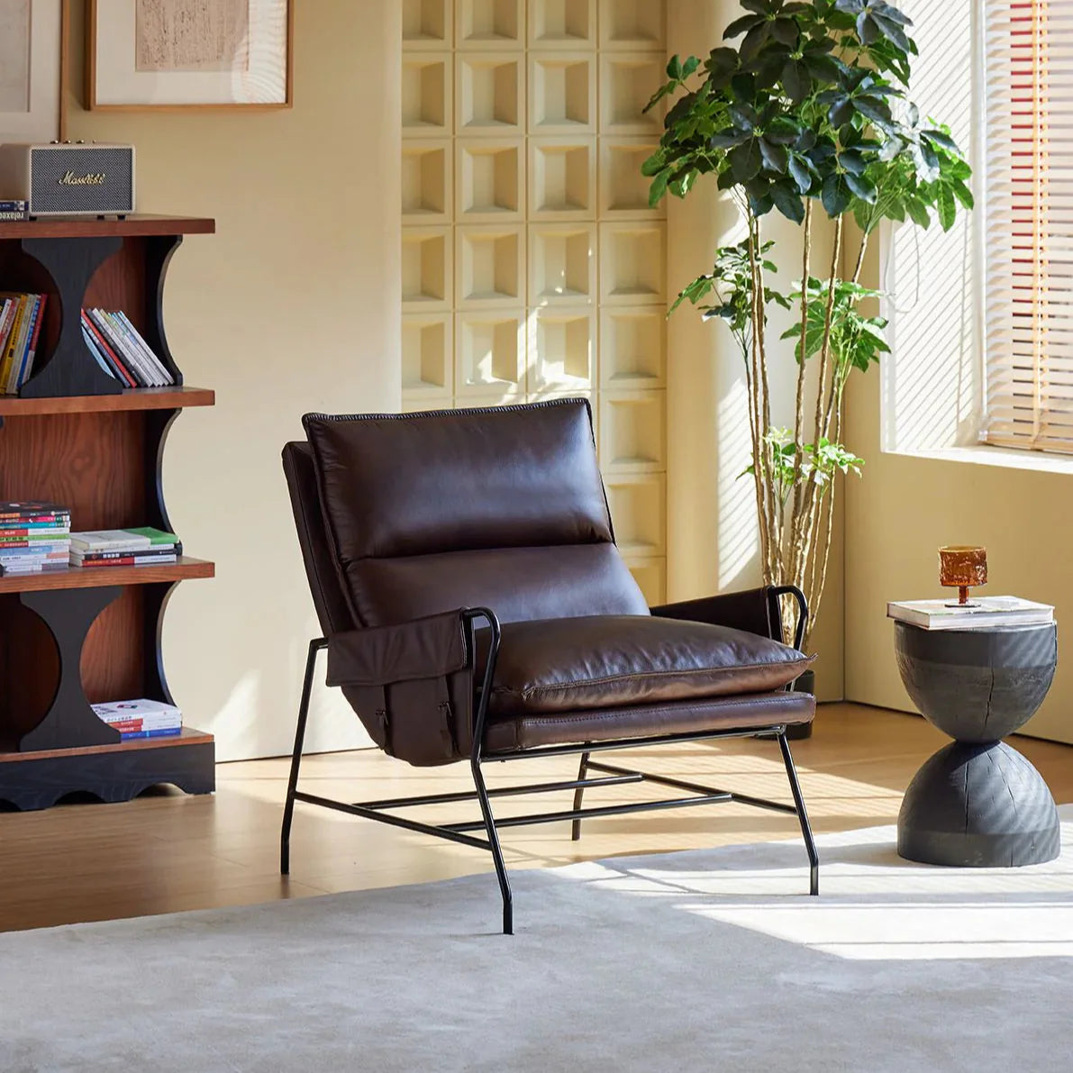 MB - MEIER LOUNGE CHAIR