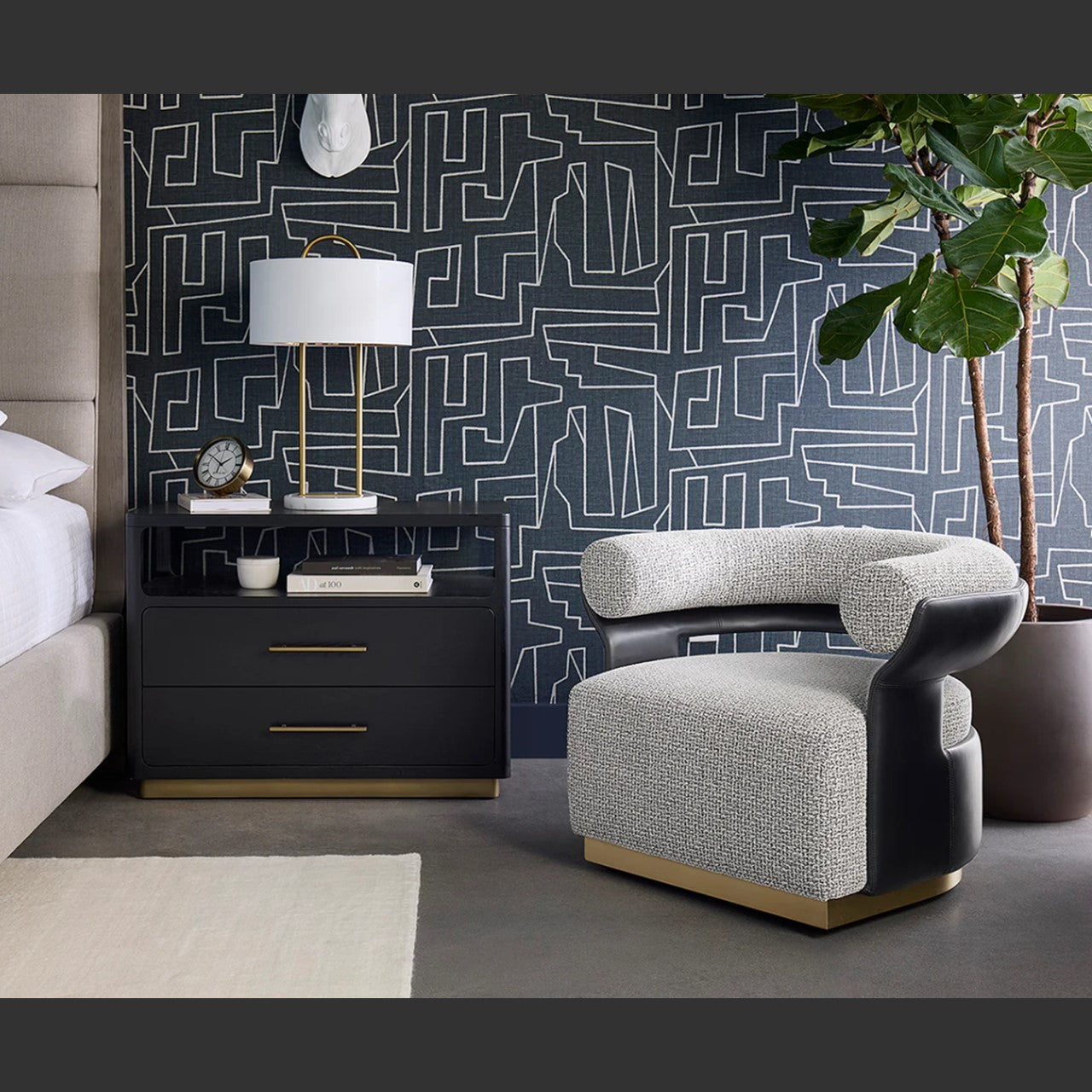 SP - OLIDA SWIVEL LOUNGE CHAIR - HELIOS CHECK BLACK